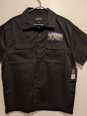 Black Short-Sleeve Casual Button-Down Shirt